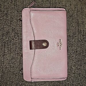 COACH WOMENS PURPLE CLUTCH CROSSBODY NEEDS STRAP